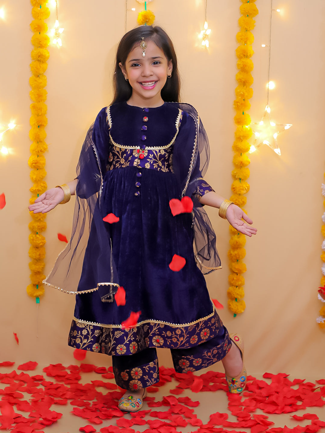 BownBee Wedding Quatersleeves Velvet Jacquard Anarkali Suit Set For Girls - Red
