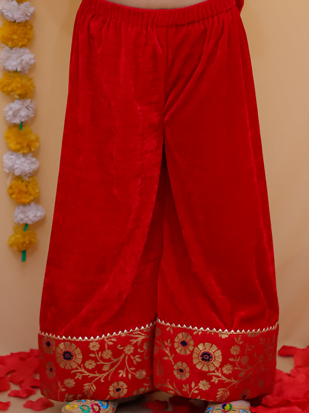 BownBee Wedding Quatersleeves Velvet Jacquard Anarkali Suit Set For Girls - Red