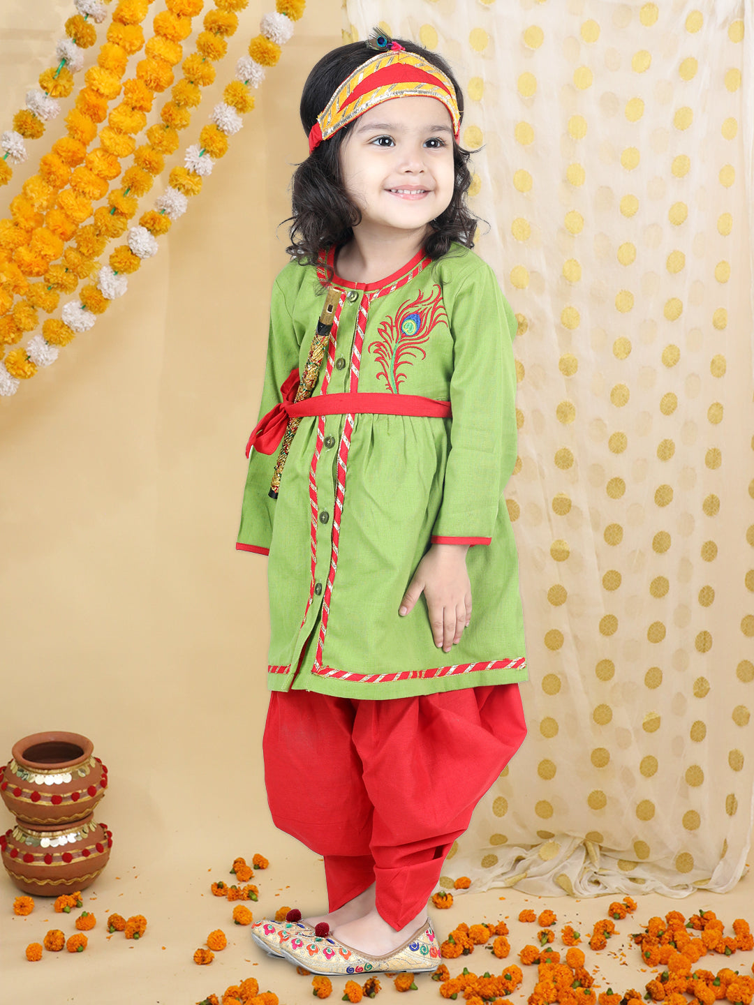 BownBee Full Sleeves Peacock Feather Embroidered Lace Detailing Radha Kurta & Dhoti Pants Set With Mukut - Green