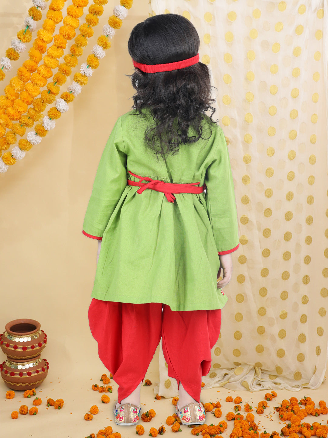 BownBee Full Sleeves Peacock Feather Embroidered Lace Detailing Radha Kurta & Dhoti Pants Set With Mukut - Green