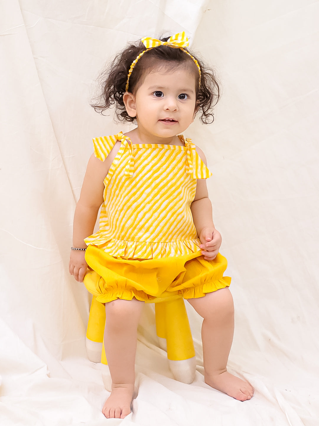 BownBee Sleeveless Jhabla & Shorts With Hairband Set For Infant Girls - White