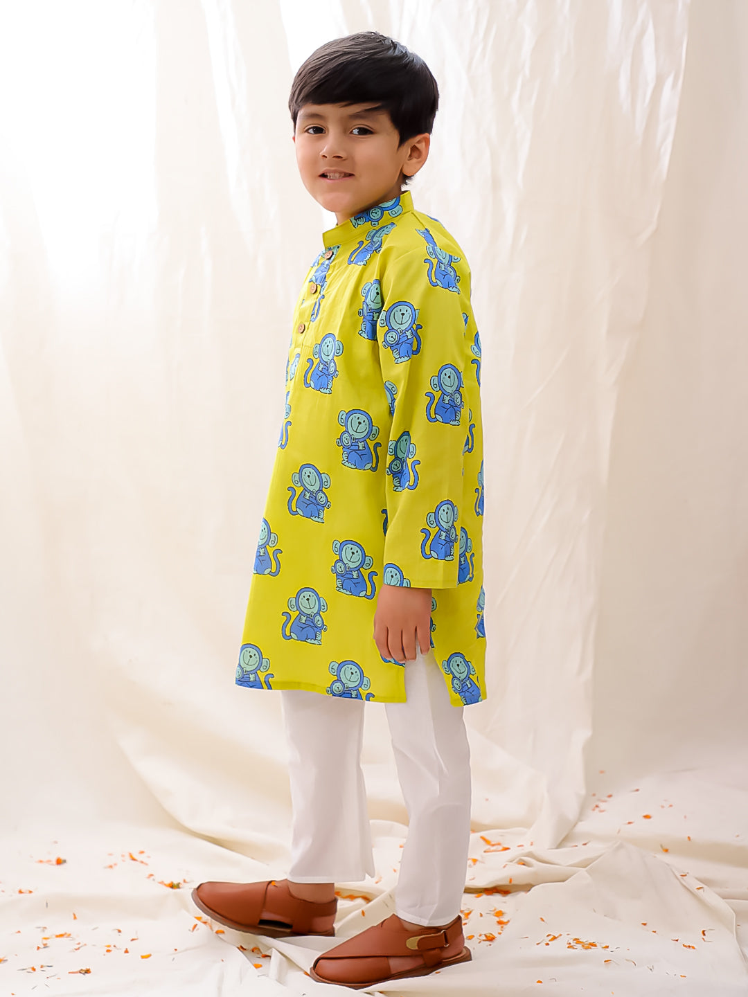 BownBee Pure Cotton Quirky Printed Full Sleeves Kurta Pajama Set For Boys - Yellow