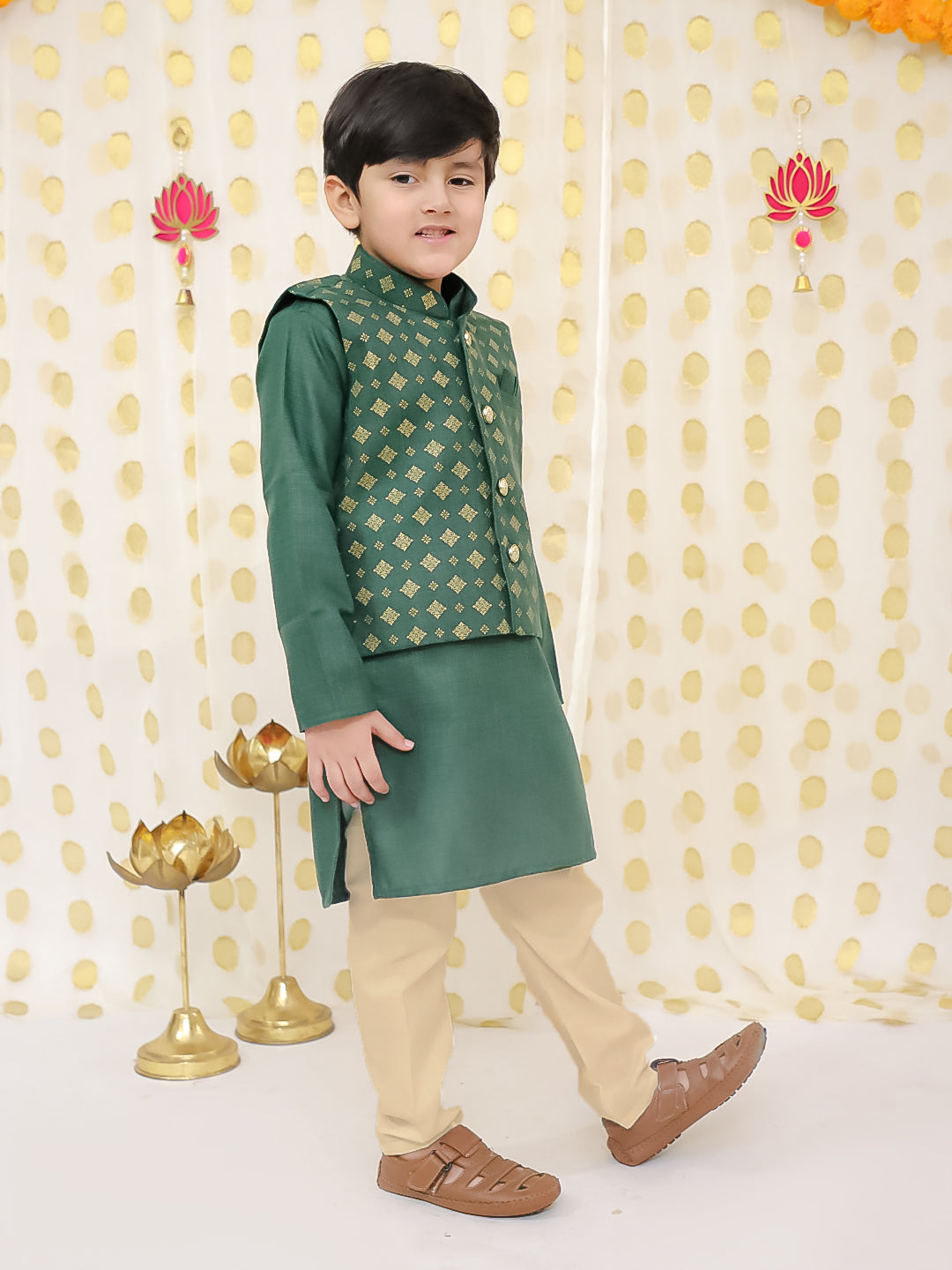 BownBee Printed Linen Jacket With Kurta Pajama Set For Boys - Green