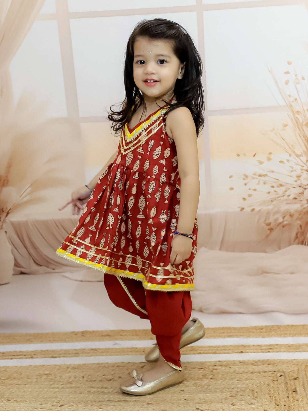 BownBee Girls Halter Neck Pure Cotton Fish Print Kurti with Harem - Maroon