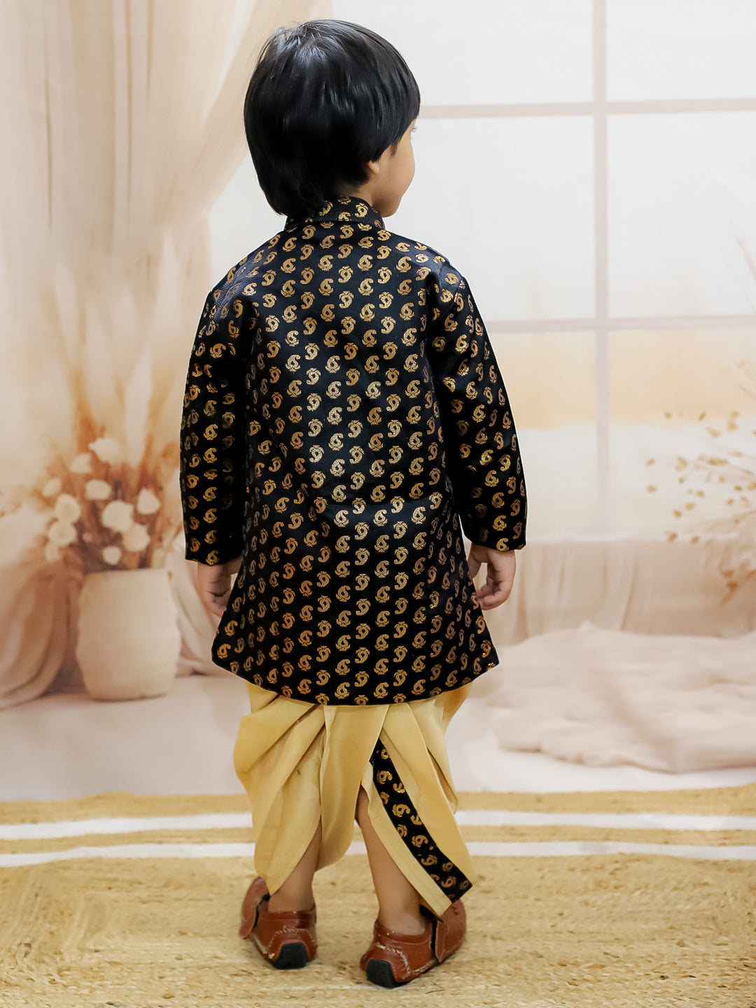 BownBee Jacquard Full Sleeve Sherwani Dhoti for Boys- Black