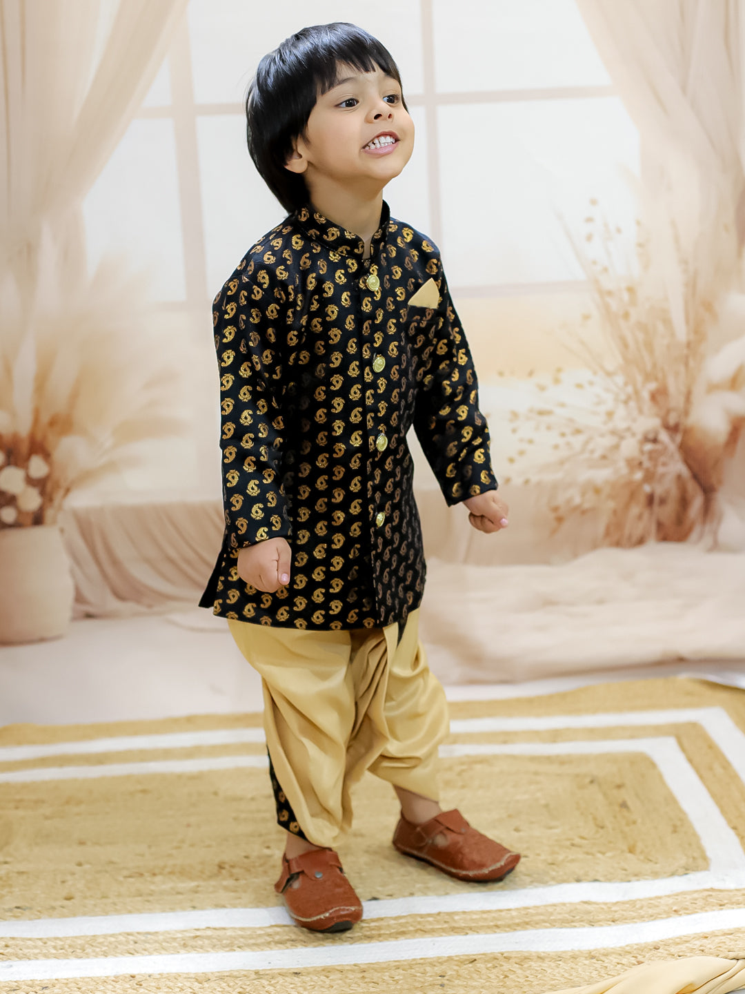 BownBee Jacquard Full Sleeve Sherwani Dhoti for Boys- Black