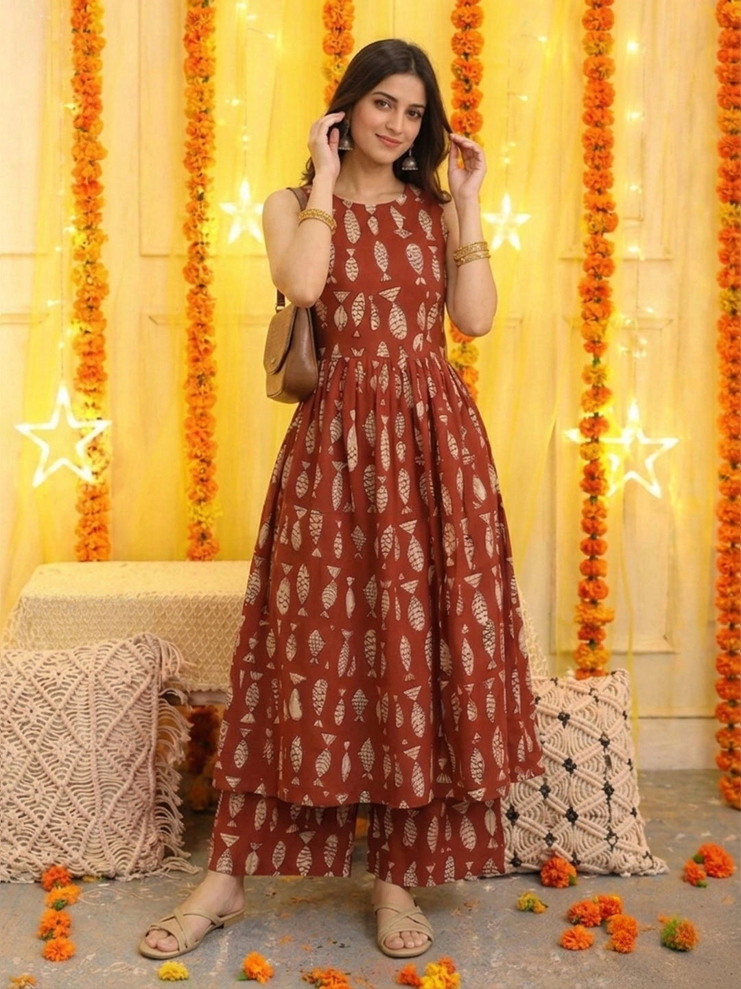 BownBee Mother And Daughter Quirky Printed Ethnic Suit Combo