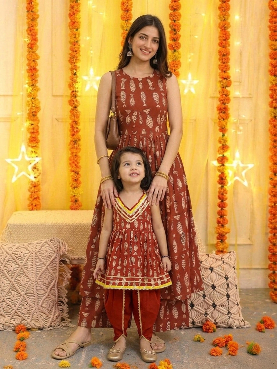 BownBee Mother And Daughter Quirky Printed Ethnic Suit Combo