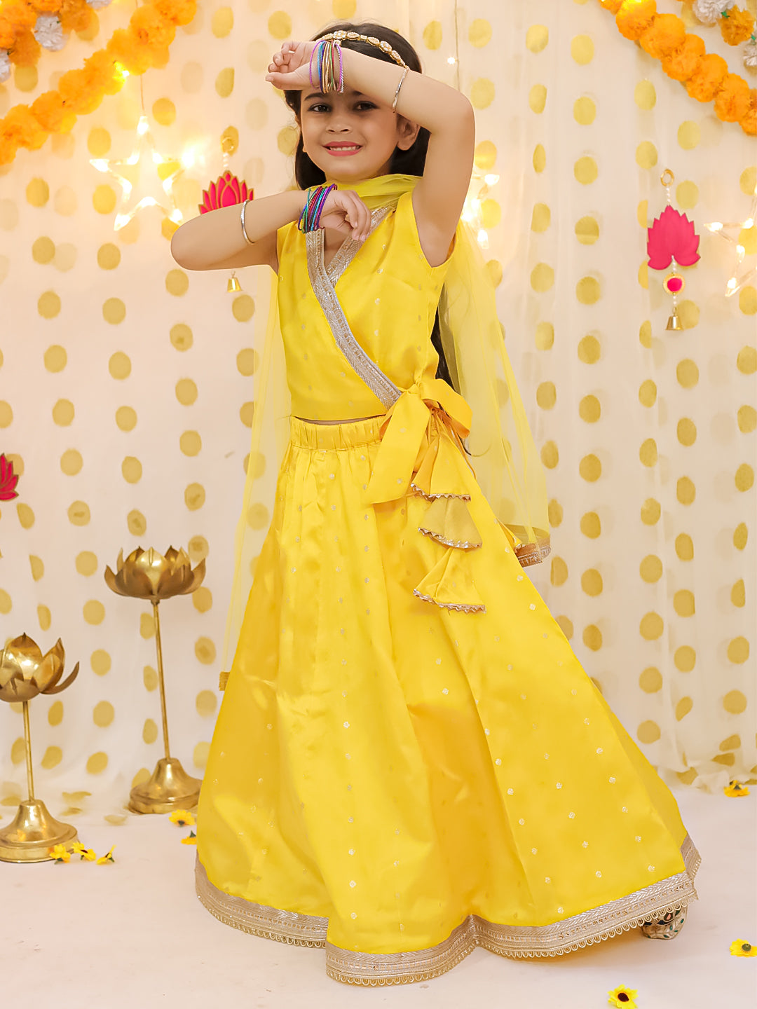 BownBee Wedding Sleeveless Tafetta Woven Lehenga Choli & Dupatta set -Yellow