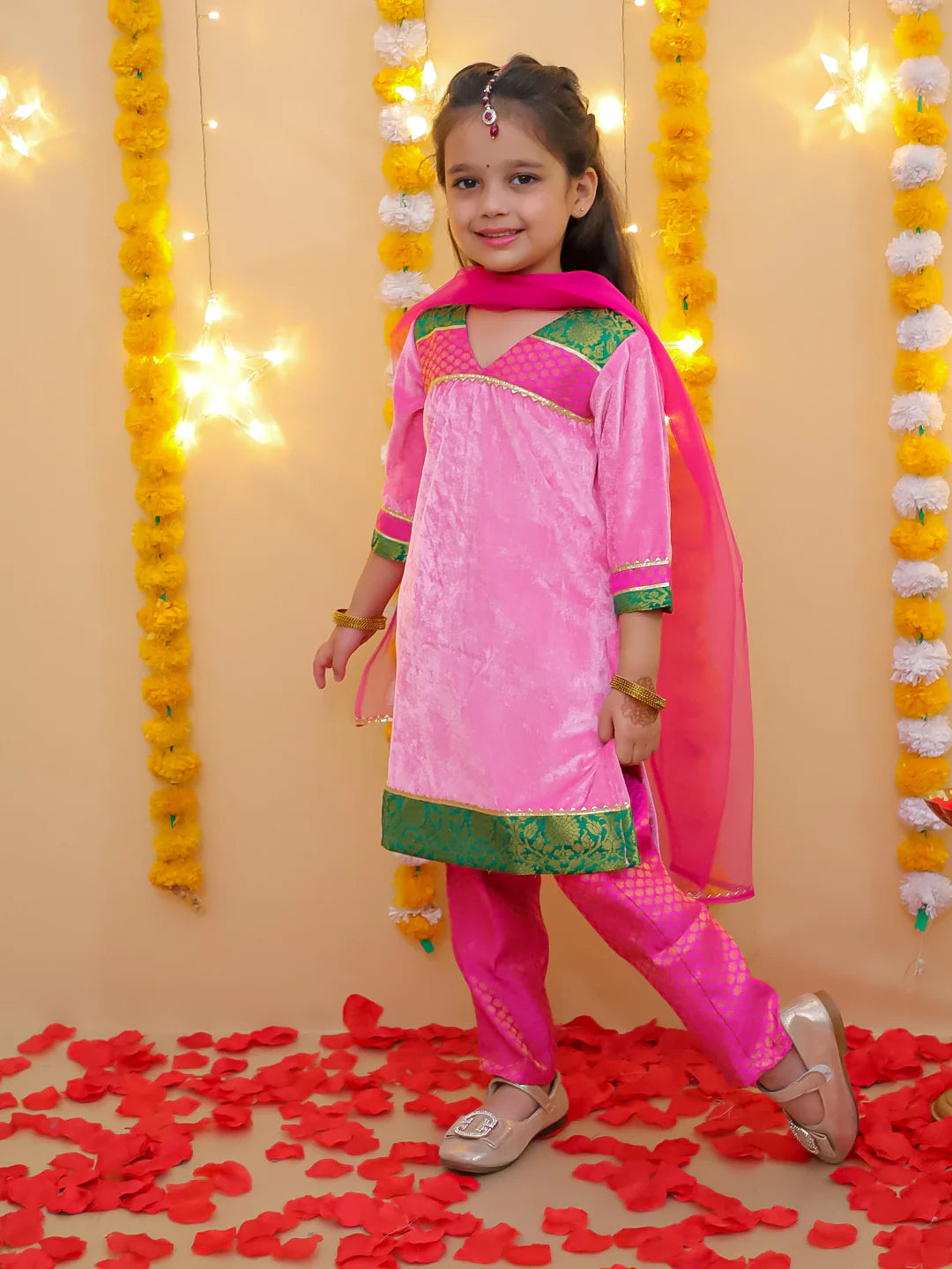 BownBee Wedding Quatersleeves Velvet Jacquard Suit Set For Girls
