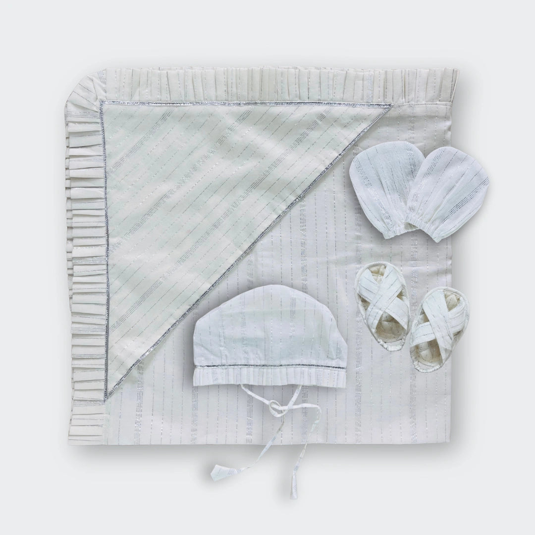 BownBee Pure Cotton Bandhani Printed Baby Gift Set Including Cap , Swaddle, Booties & Mittons