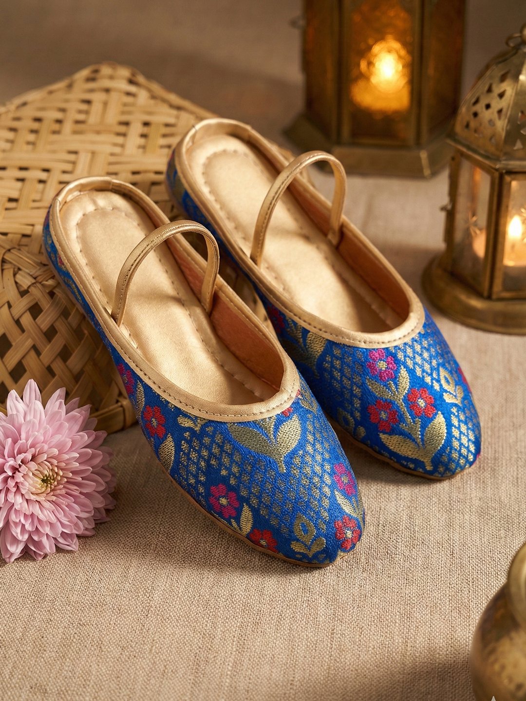 BownBee Floral Print Slippers For Girls