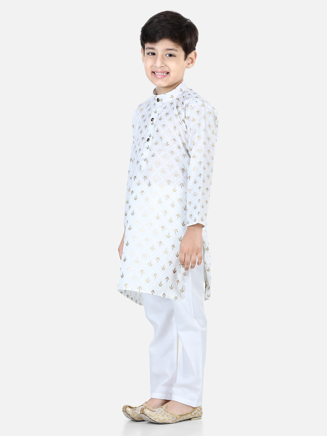 BownBee Full Sleeves Foil Motif Print Kurta With Pyjama Sets - White
