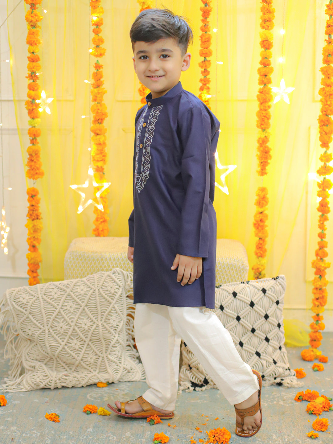 BownBee Boys Ethnic Wear Embroidery Cotton Full Sleeve Kurta Pajama - Blue