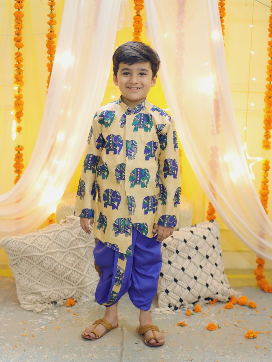 BownBee  Boys Ethnic Hathi Print Full Sleeve Sherwani - Blue