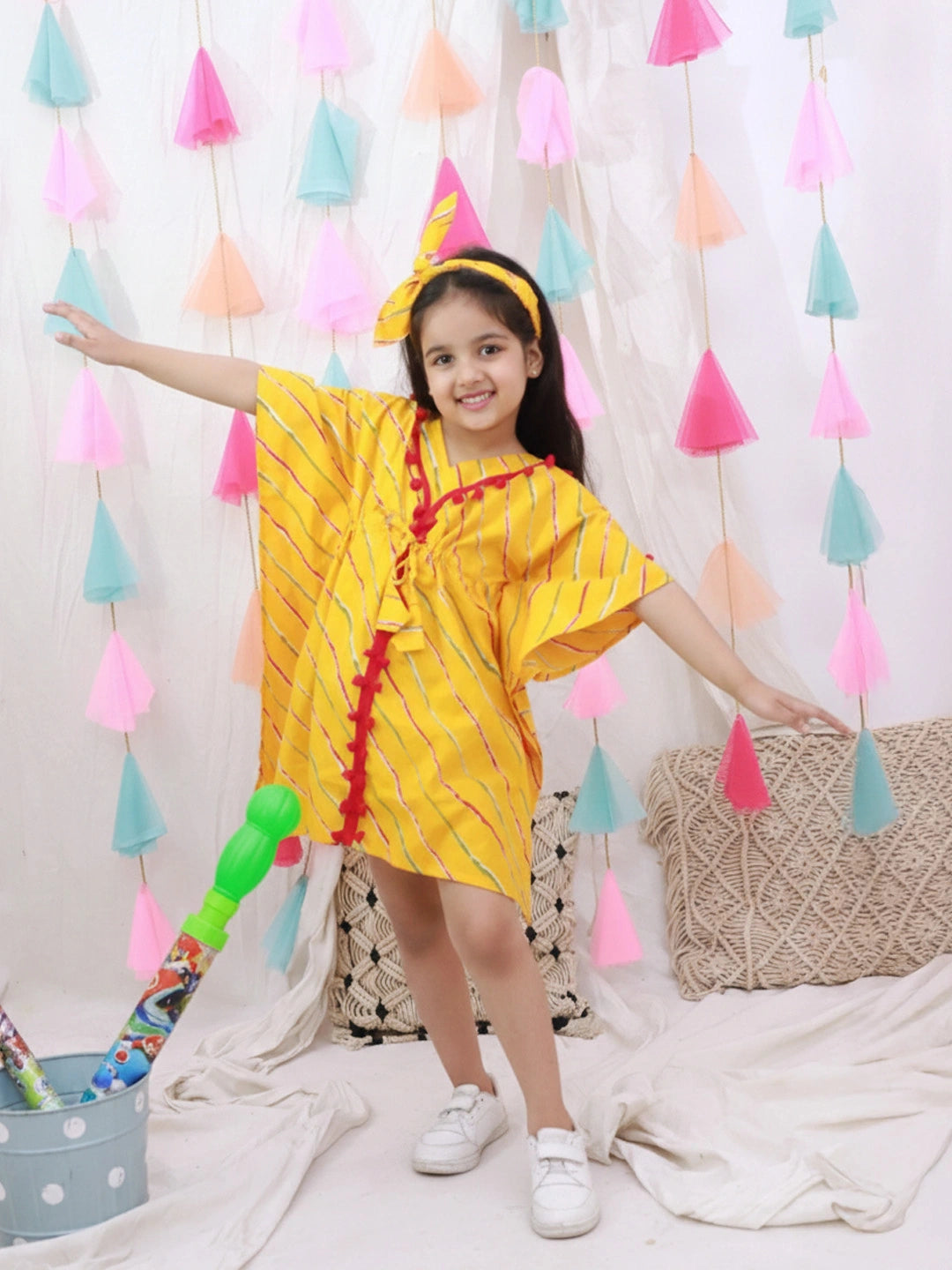 BownBee Kaftan Style Dress With Hairband For Girls - White