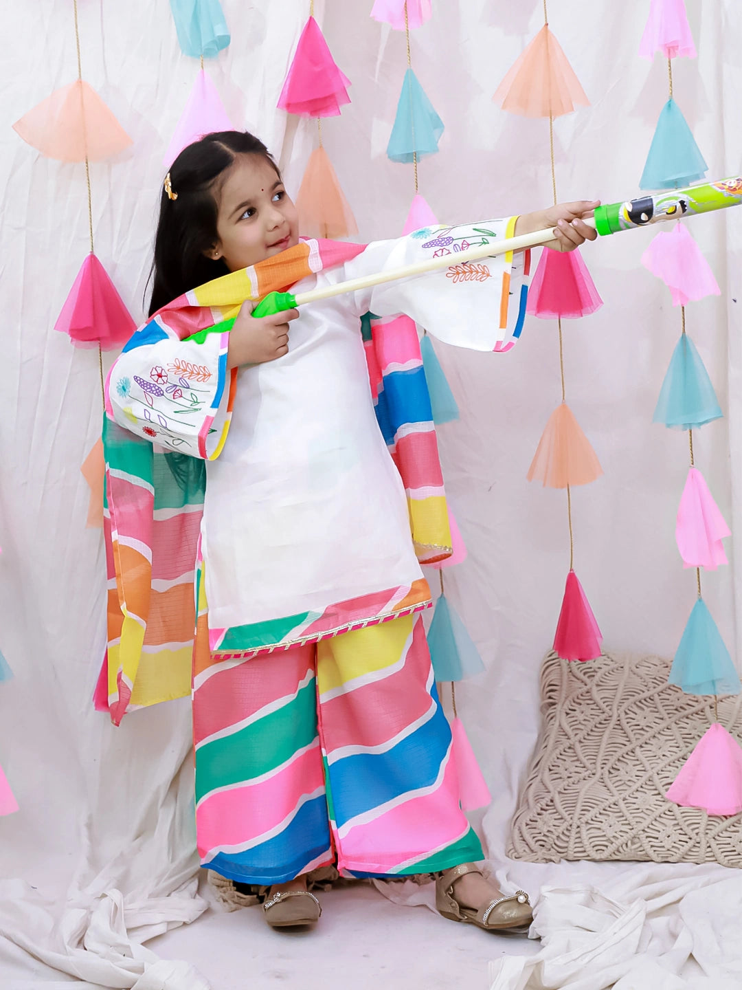 BownBee Embroidered Quater Sleeves Suit Set With Dupatta For Girls - White