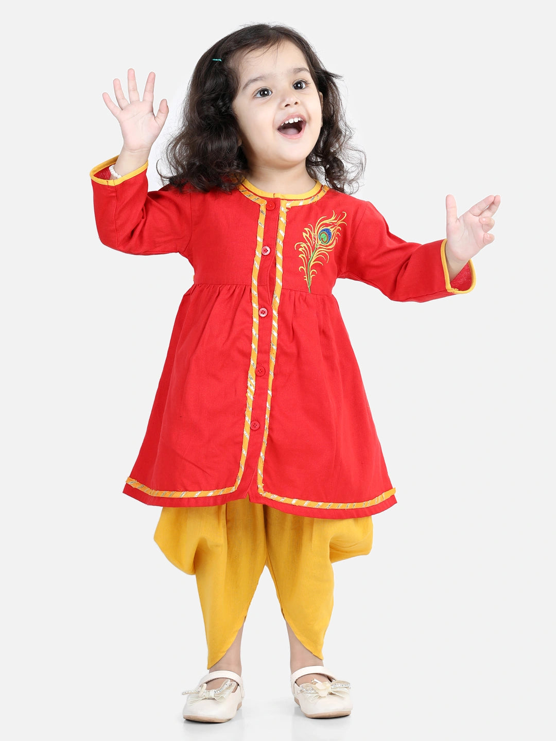 BownBee Full Sleeves Peacock Feather Embroidered Lace Detailing Radha Kurta & Dhoti Pants Set With Mukut