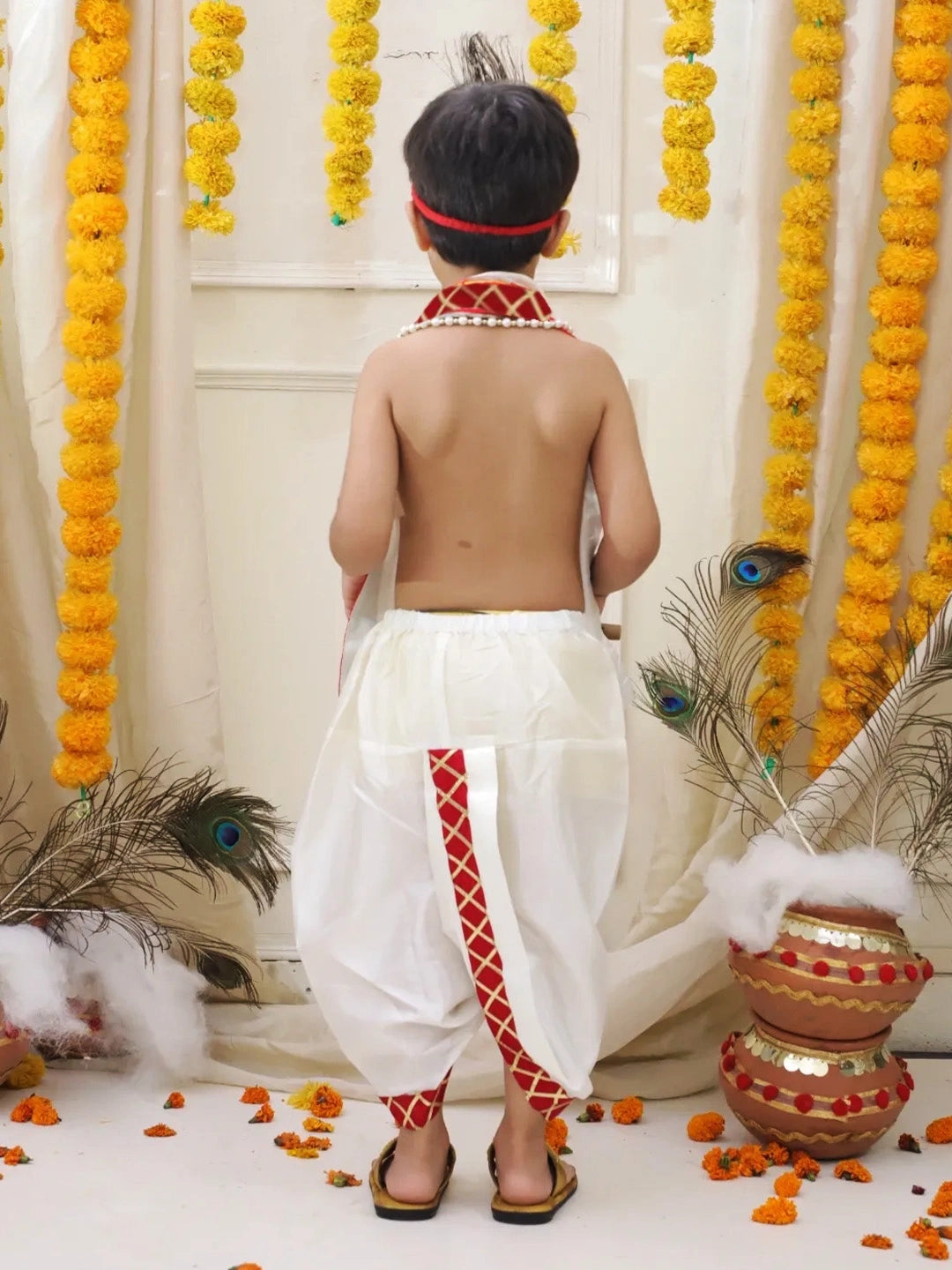 BownBee Kanhaiya Dhoti with Chunni , Bansuri, Mukut & pearl Mala Set For Boys