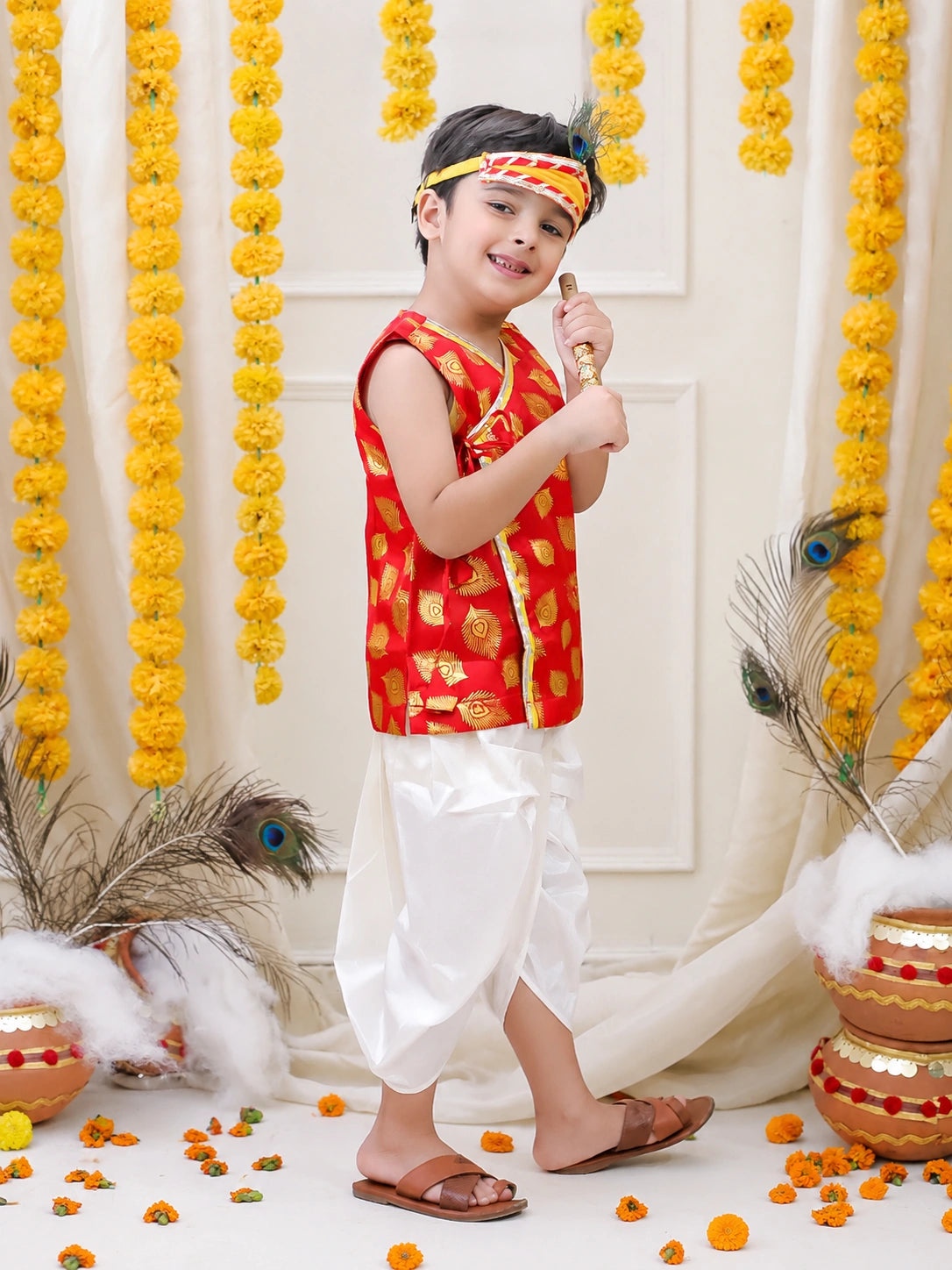 BownBee Morpankh Halfsleeve Dhoti Kurta With Mukut & Bansuri Set For Boys