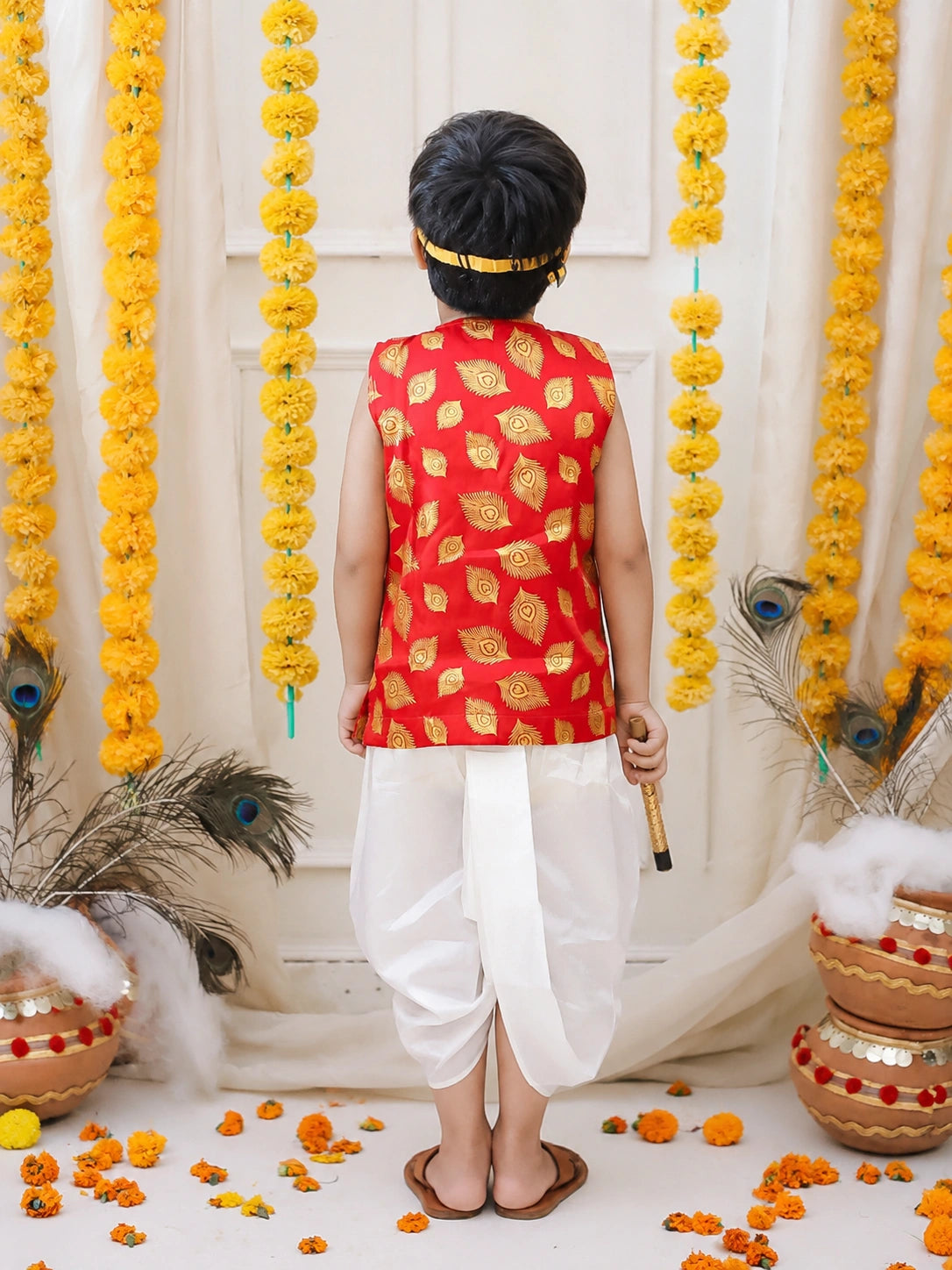 BownBee Morpankh Halfsleeve Dhoti Kurta With Mukut & Bansuri Set For Boys