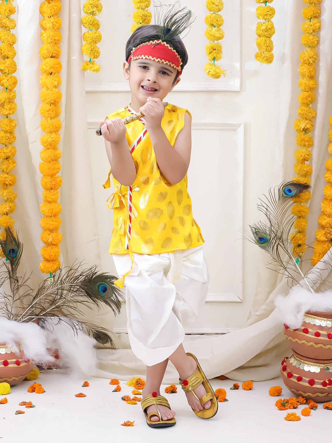BownBee Morpankh Halfsleeve Dhoti Kurta With Mukut & Bansuri Set For Boys