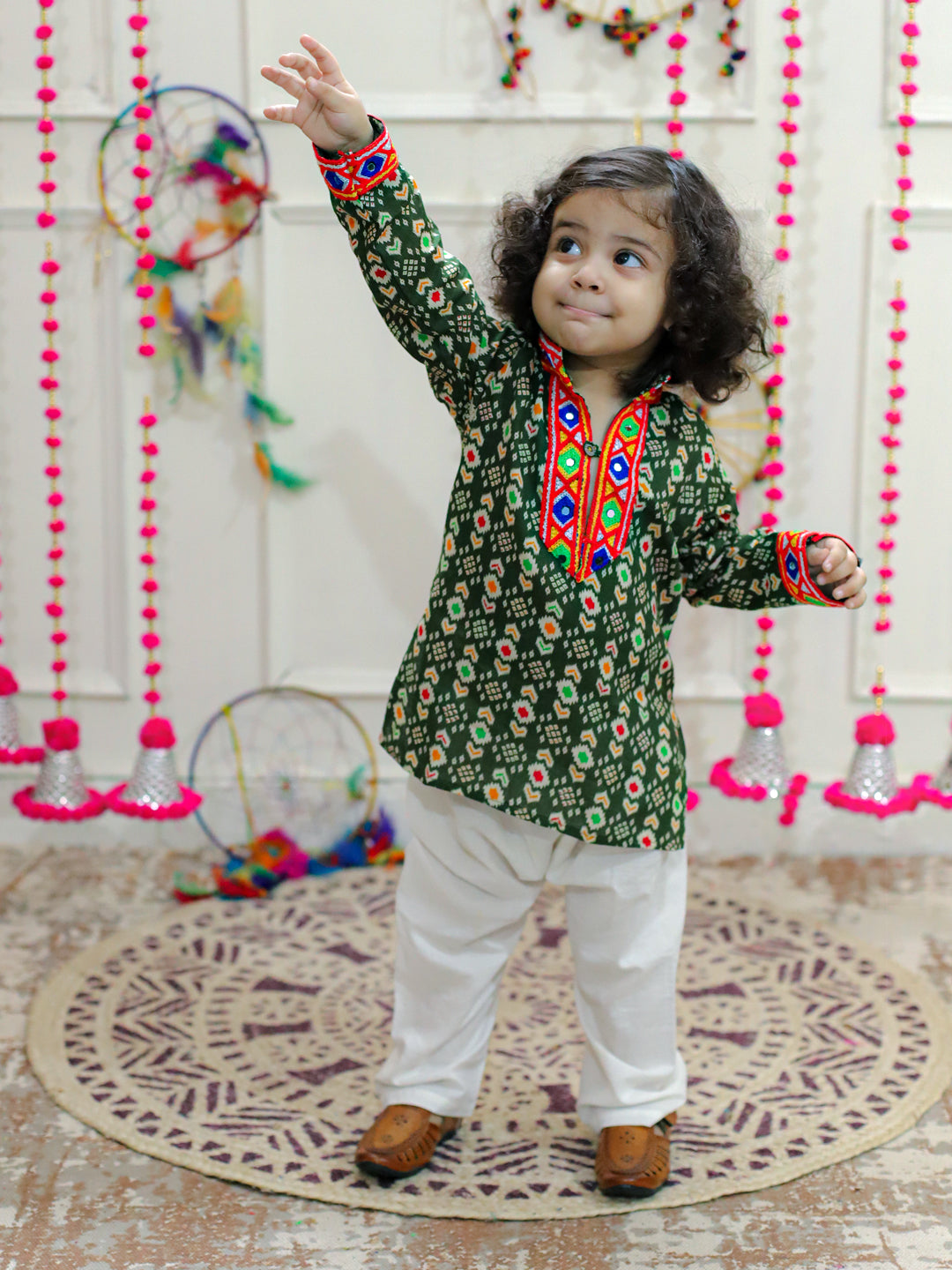 BownBee Embroidered Printed Cotton Kurta with Cotton Pajama for Boys- Green