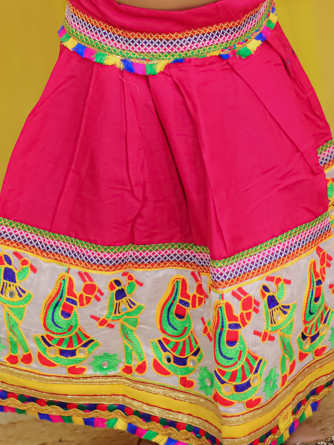 BownBee  Pure Cotton Embroidered Navratri Chaniya Choli & Dupatta set For Girls - Pink