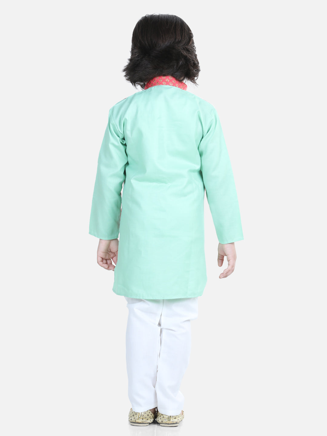 BownBee Full Sleeves Solid Kurta And Pyjama With Sleeveless Ethnic Motif Print Jacket Green