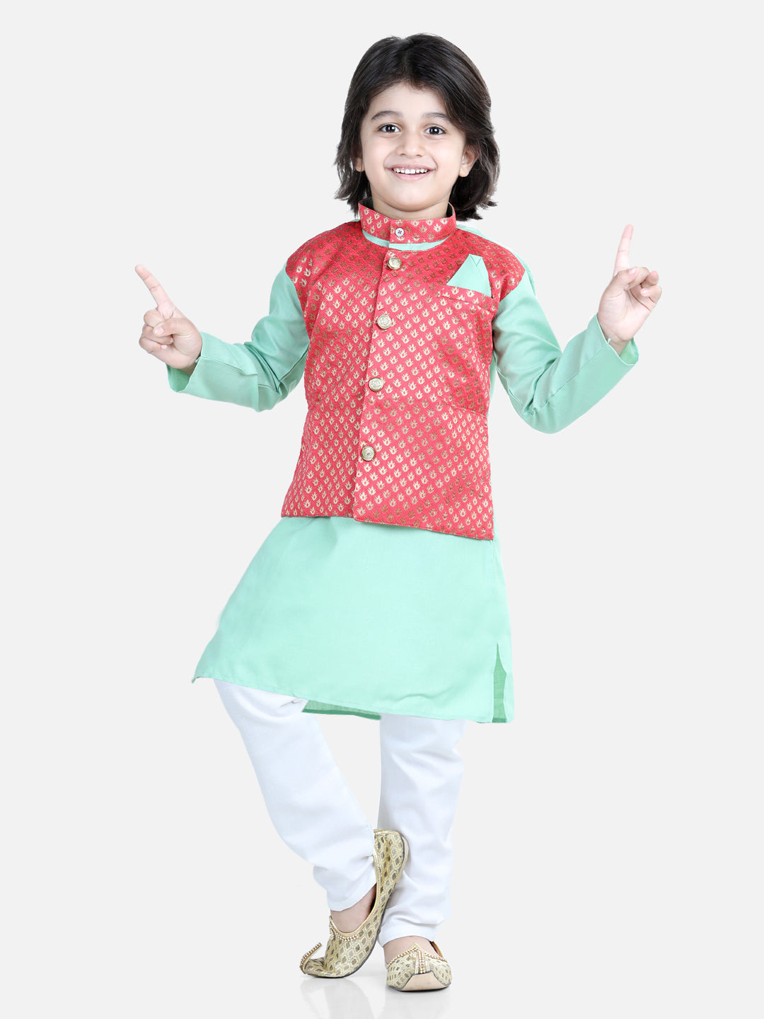 BownBee Full Sleeves Solid Kurta And Pyjama With Sleeveless Ethnic Motif Print Jacket Green