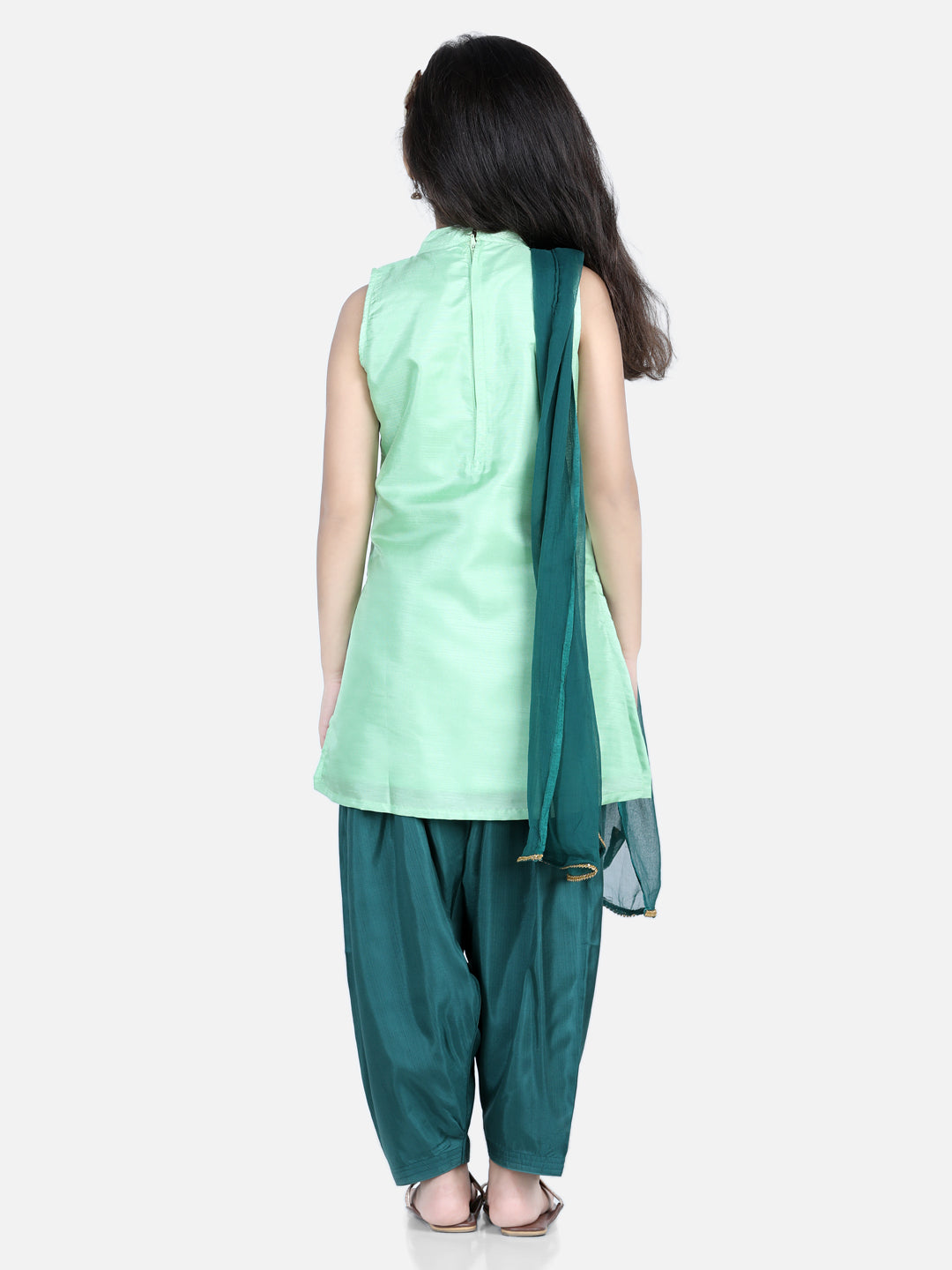 BownBee Hand Embroidered Sleeveless Silk Kurti With Salwar & Dupatta - Green