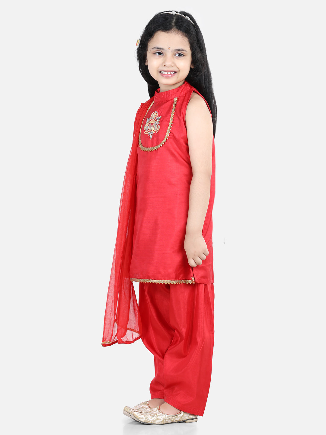 BownBee Hand Embroidered Sleeveless Silk Kurti With Salwar & Dupatta - Red