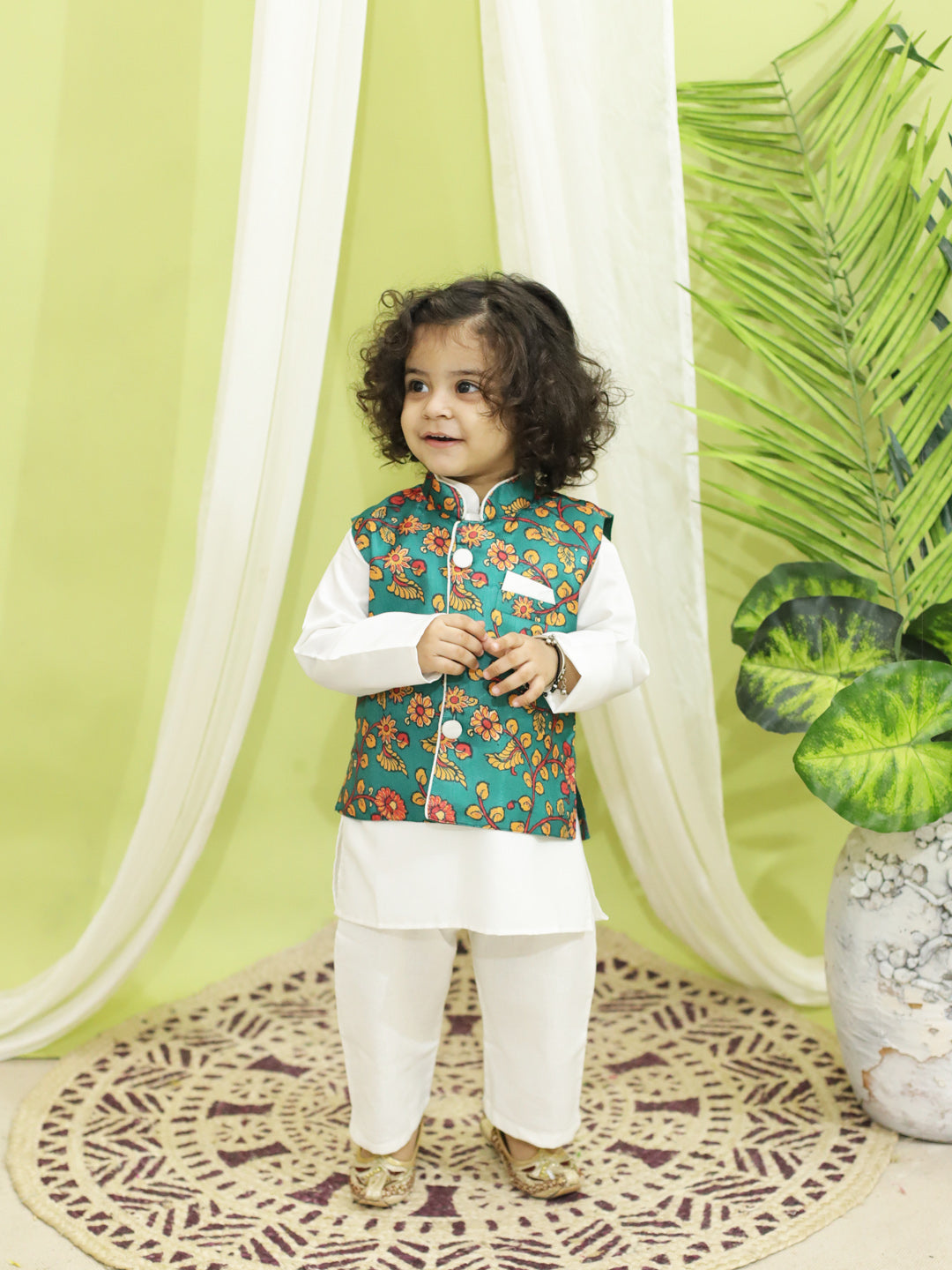 BownBee Kalamkari Print Jacket with Kurta Pajama for Boys- Green