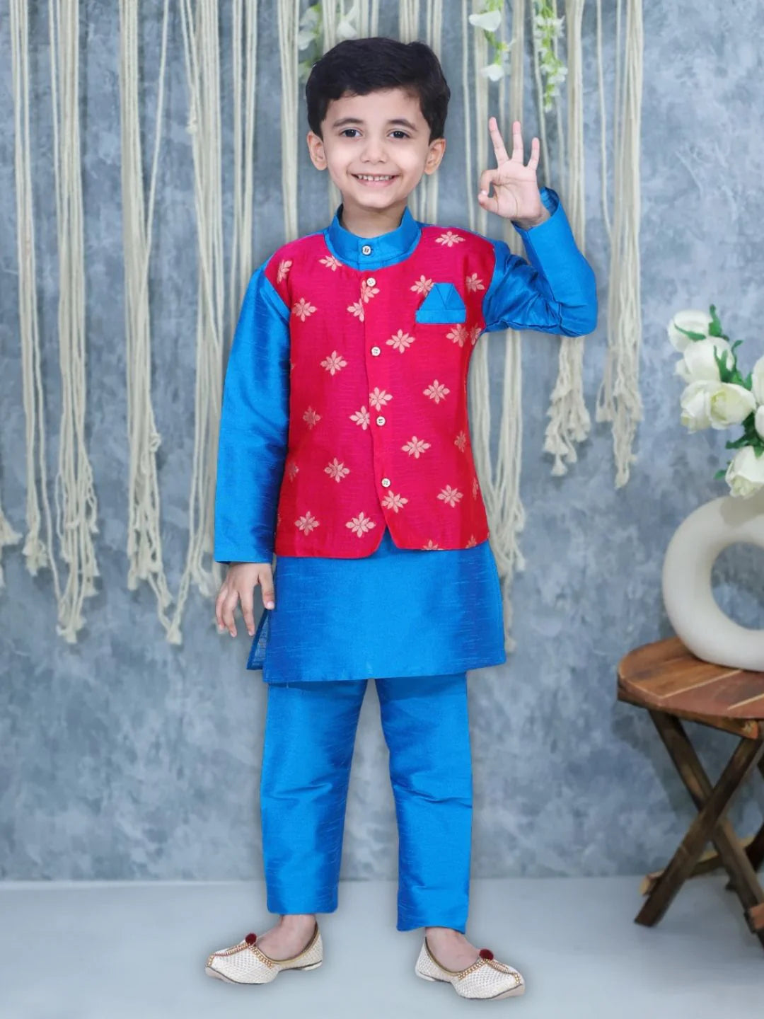 BownBee Attached Chiffon Jacket Full Sleeve Kurta Pajama