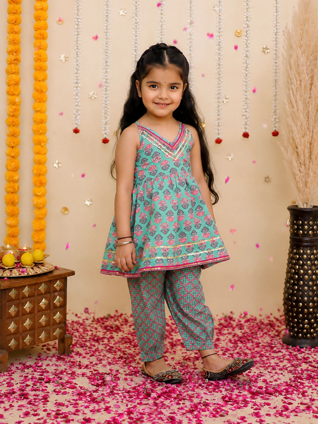 BownBee Pure Cotton Printed Halter kurti With Harem Set For Girls