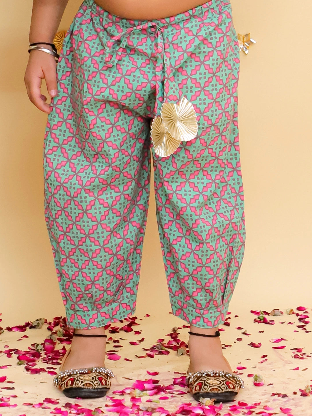 BownBee Pure Cotton Printed Halter kurti With Harem Set For Girls