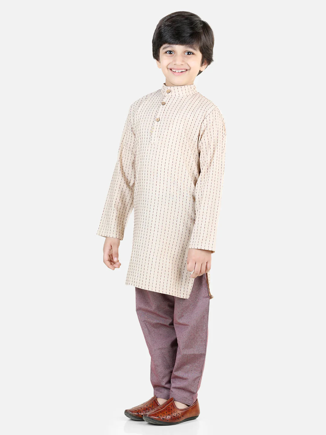 BownBee Full Sleeves Thread Worked Kurta Pajama