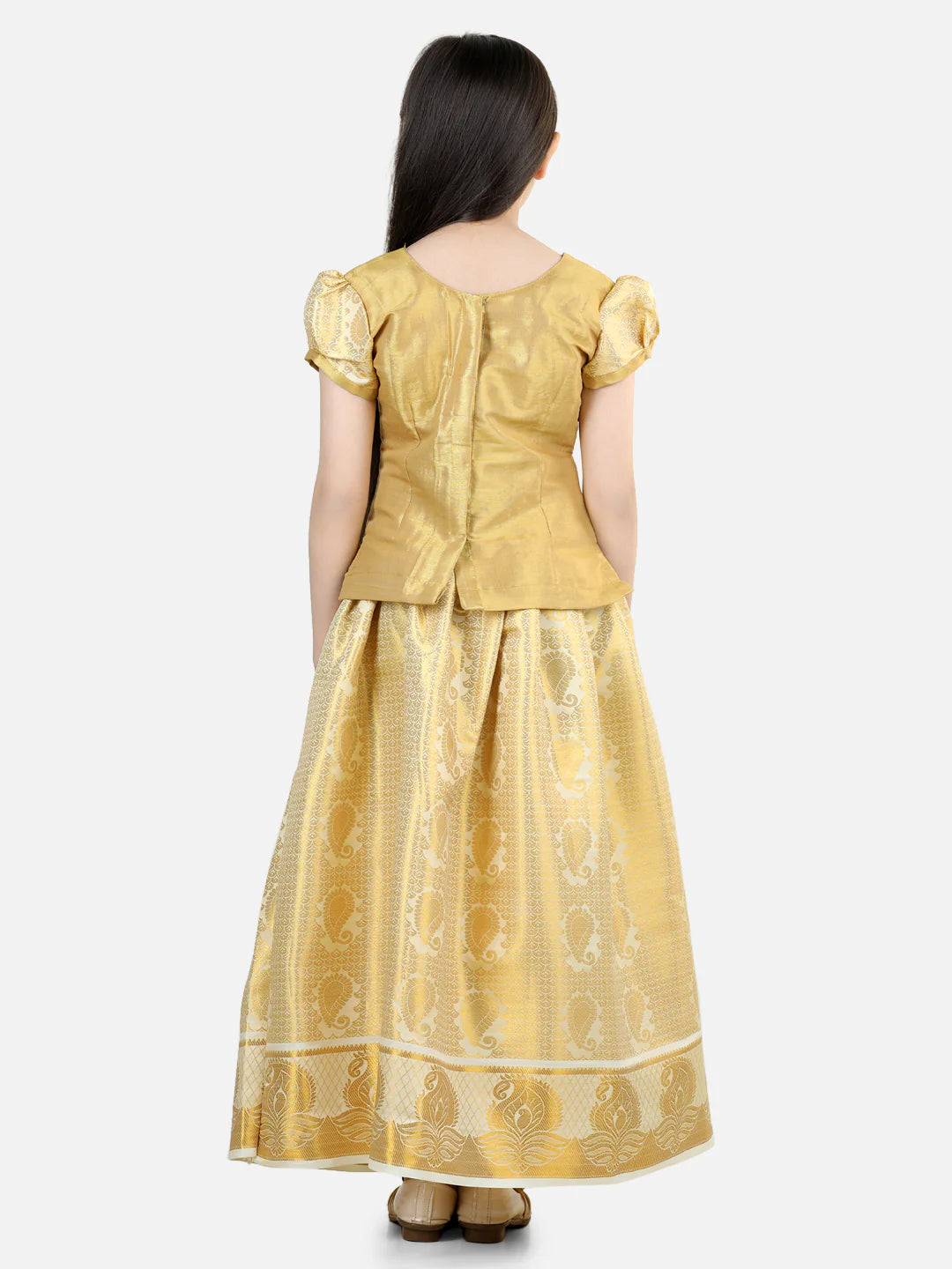 BownBee Half Sleeve South Indian Pavda Pattu Lehenga