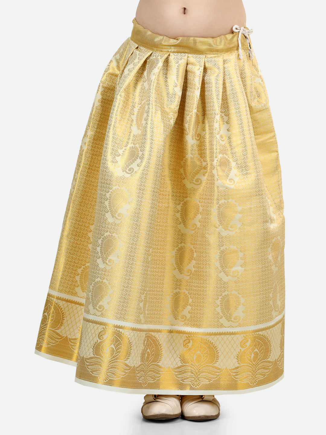 BownBee Half Sleeve South Indian Pavda Pattu Lehenga