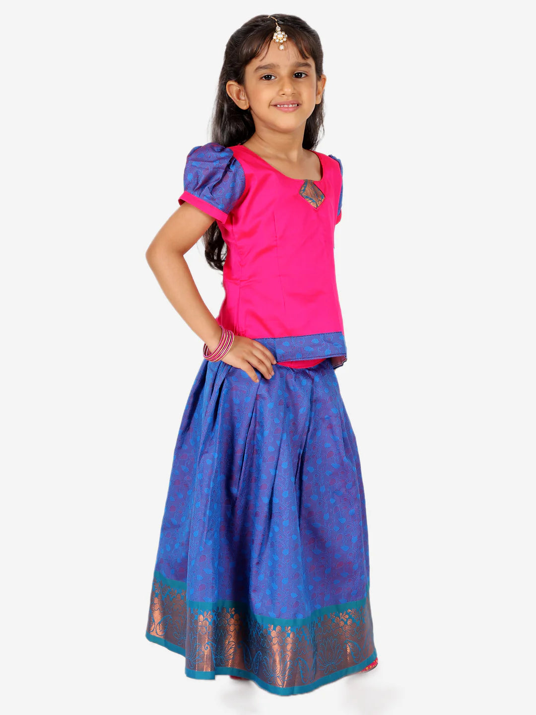BownBee Half Sleeve South Indian Pavda Pattu Lehenga
