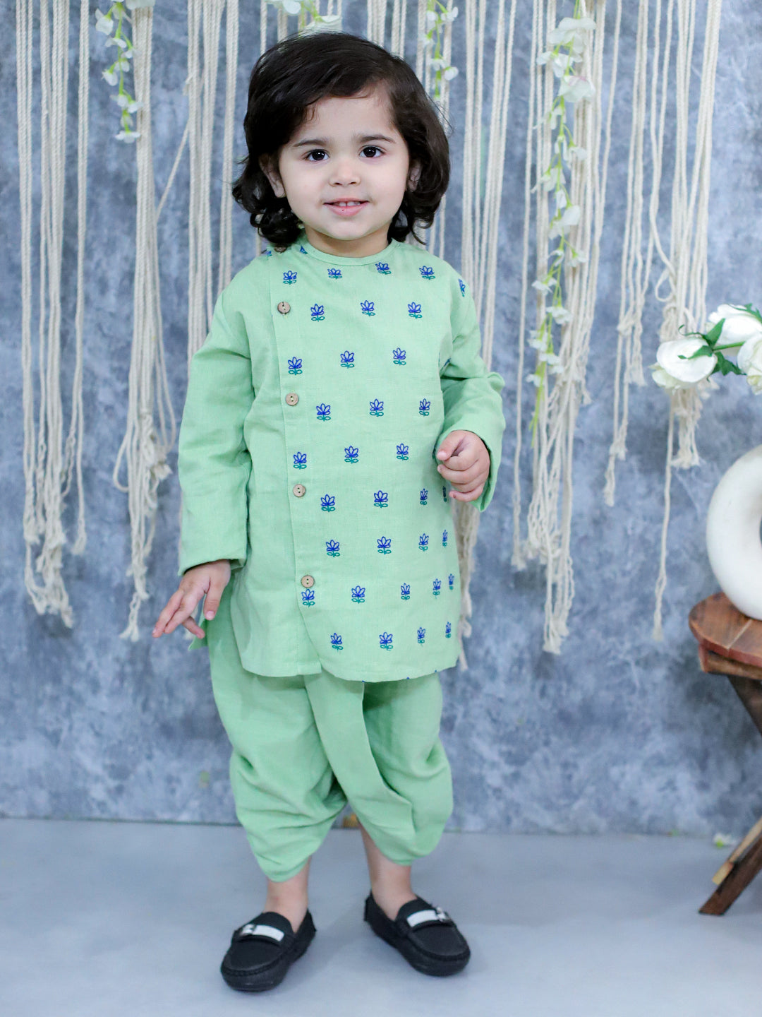 BownBee Embroidered Full Sleeve Cotton Kurta with Dhoti- Green