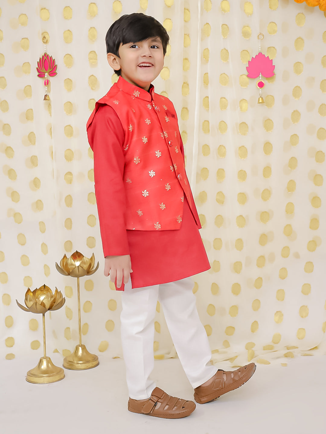 BownBee Jacquard Jacket with Full Sleeve Cotton Kurta Pajama for Boys- Red