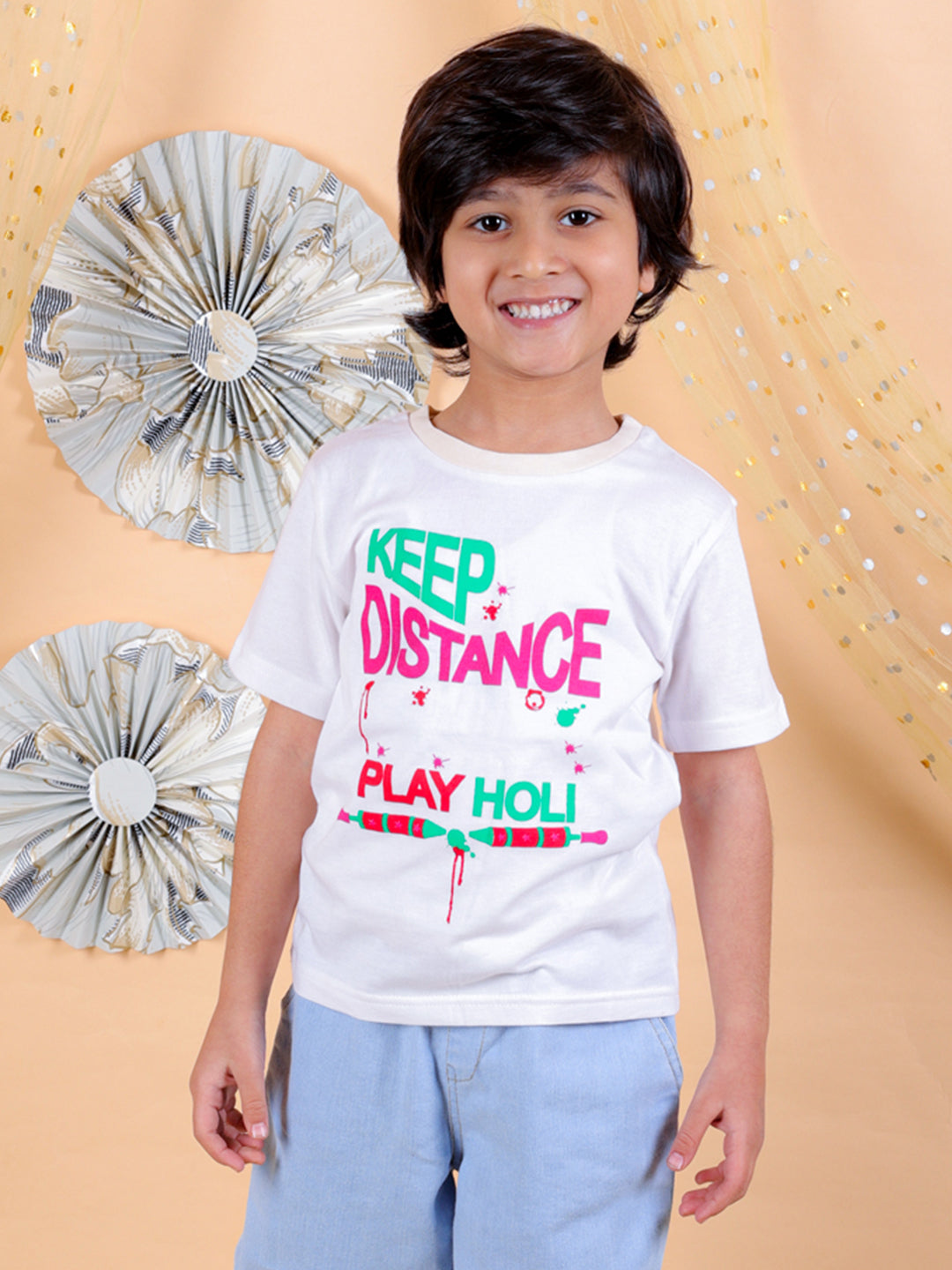 BownBee Sibling Sets Keep Distance play Holi Half Sleeve Round Neck Printed T-shirt-White