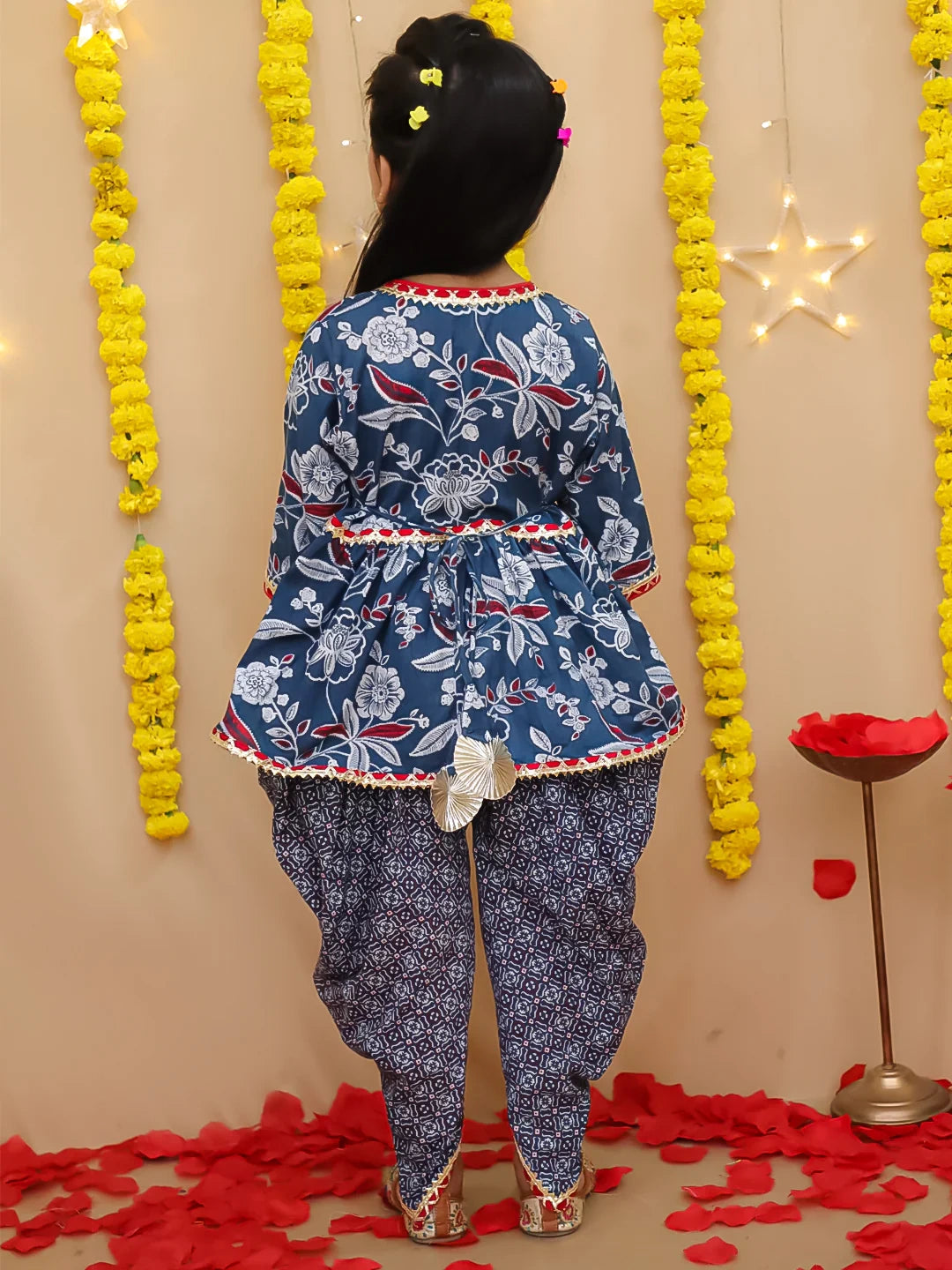 BownBee Floral  3/4th Sleeves Top & Bottom Ethnic Clothing Set For Girls