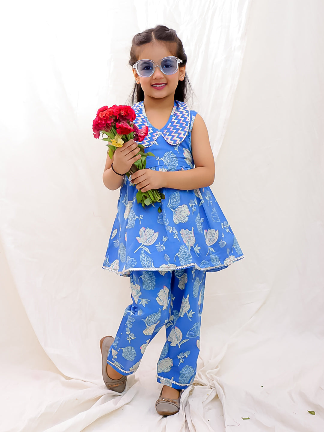 BownBee Floral Sleeveless Clothing Set for Girls | Ethnic Wear for Kids - Blue