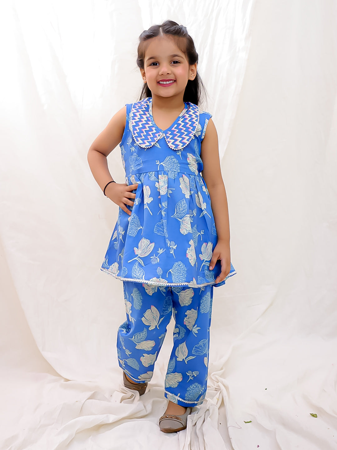 BownBee Floral Sleeveless Clothing Set for Girls | Ethnic Wear for Kids - Blue