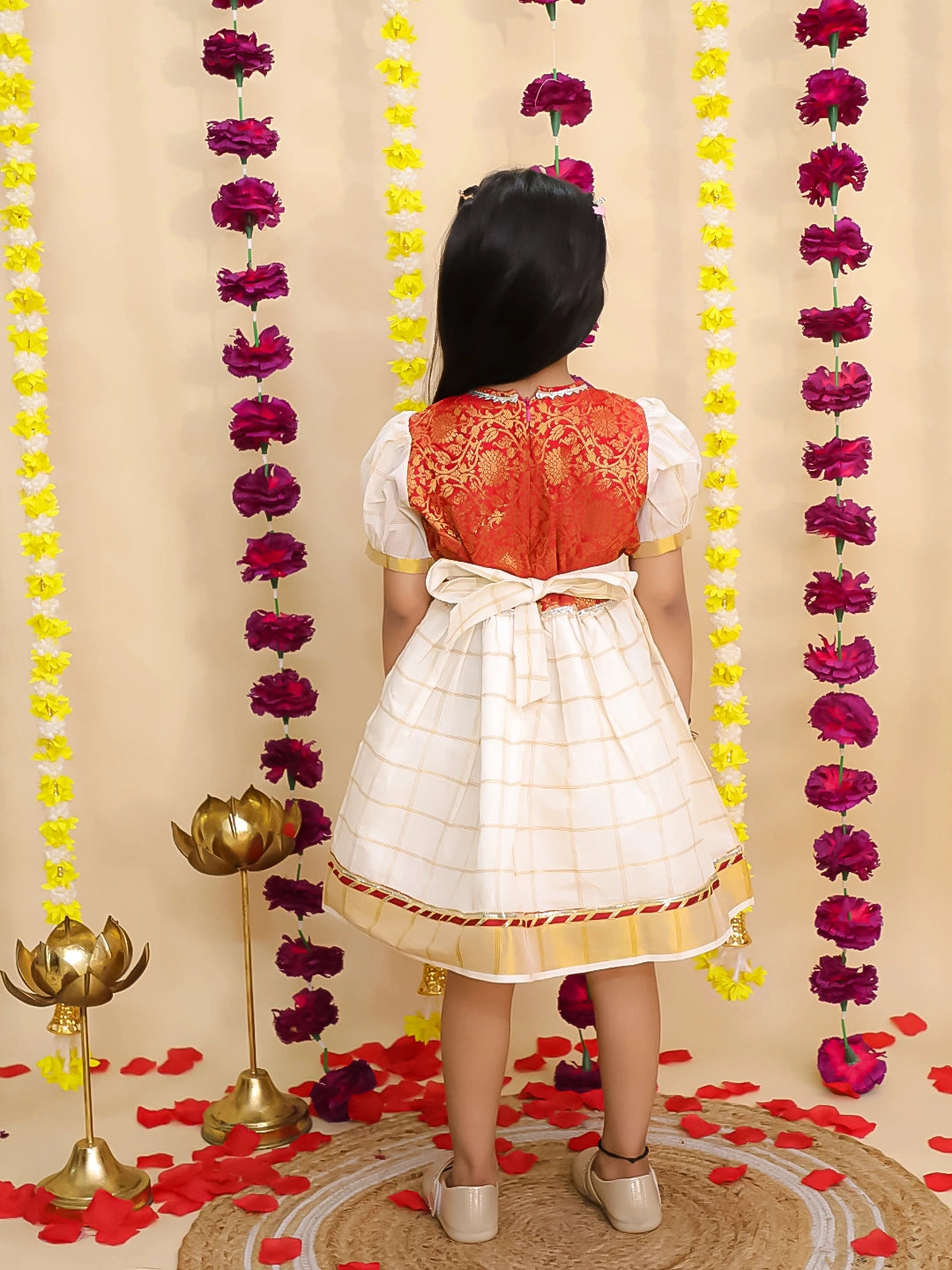 BownBee Ethnic Short Puff Sleeves Jacquard Dress For Girls