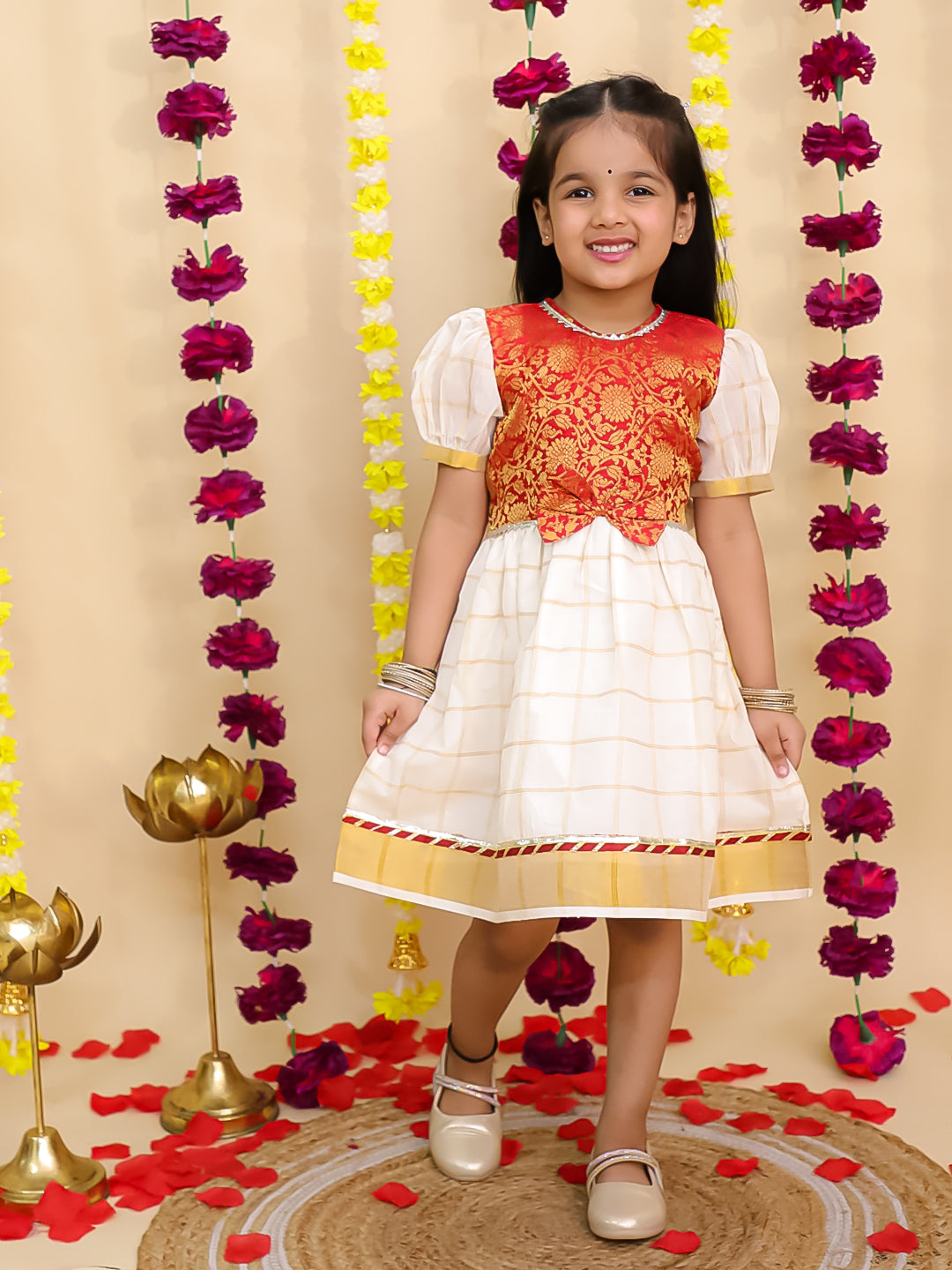 BownBee Ethnic Short Puff Sleeves Jacquard Dress For Girls - Red