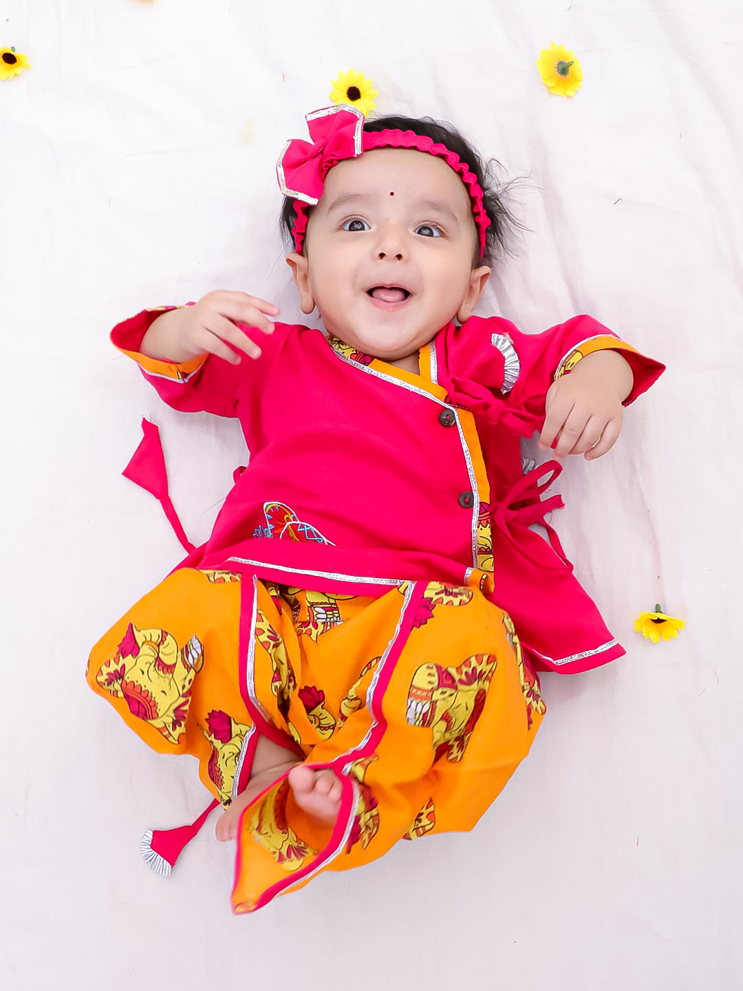 BownBee Pure Cotton Fish Embroidered Ethnic Suit Set & Kurta Dhoti Sibling Set For Infants - Pink
