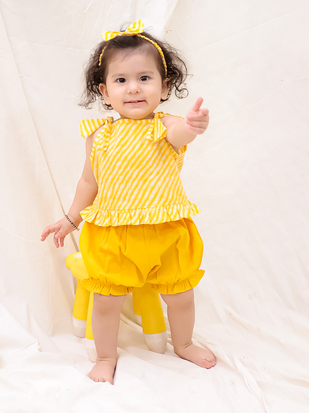 BownBee Sleeveless Jhabla & Shorts With Hairband Set For Infant Girls -Yellow